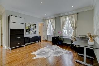 117 Wedgewood Dr, North York, ON M2M 2H6, Canada, ,  