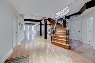 117 Wedgewood Dr, North York, ON M2M 2H6, Canada, ,  