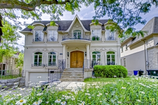 117 Wedgewood Dr, North York, ON M2M 2H6, Canada, ,  