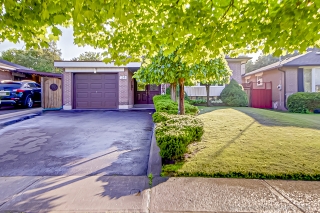 24 Stevenvale Dr, Scarborough, ON M1G 1C7, Canada, ,  