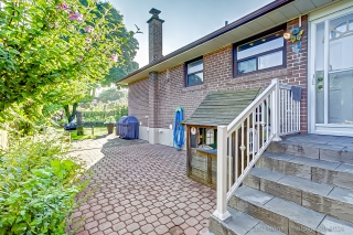 24 Stevenvale Dr, Scarborough, ON M1G 1C7, Canada, ,  