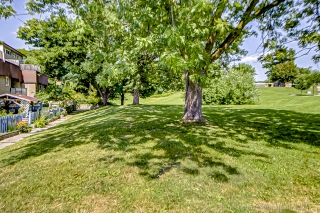 Unit 96-14 London Green Ct, North York, ON M3N 1K2, Canada, ,  