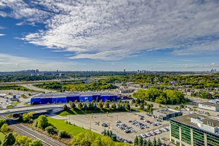Unit Ph4-65 Oneida Crescent, Richmond Hill, ON L4B, Canada, ,  
