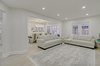 1 Wigston Ct, Whitby, ON L1R 2B8, Canada, ,  
