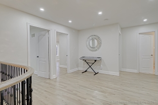 1 Wigston Ct, Whitby, ON L1R 2B8, Canada, ,  