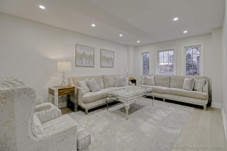 1 Wigston Ct, Whitby, ON L1R 2B8, Canada, ,  