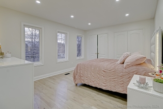 1 Wigston Ct, Whitby, ON L1R 2B8, Canada, ,  
