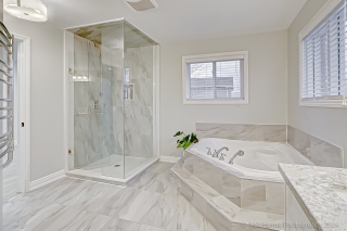 1 Wigston Ct, Whitby, ON L1R 2B8, Canada, ,  