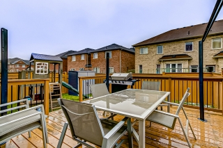 10 Needletree Dr, Brampton, ON L6P 3L8, Canada, ,  