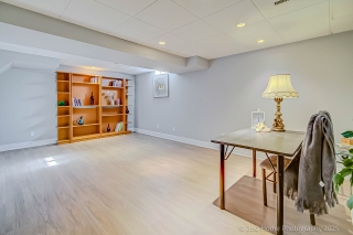 350 Pickering Crescent, Newmarket, ON L3Y 8G7, Canada, ,  