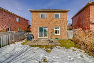 350 Pickering Crescent, Newmarket, ON L3Y 8G7, Canada, ,  