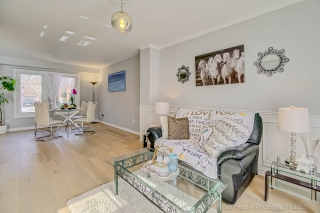 350 Pickering Crescent, Newmarket, ON L3Y 8G7, Canada, ,  
