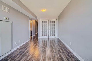 Unit 426-60 Fairfax Crescent, Scarborough, ON M1L 0E1, Canada, ,  