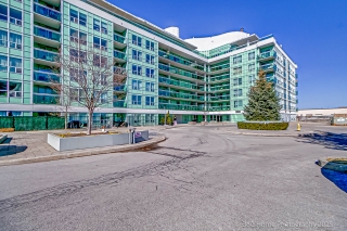 Unit 426-60 Fairfax Crescent, Scarborough, ON M1L 0E1, Canada, ,  