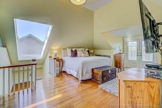75 Northcliffe Blvd, Toronto, ON M6H 3H3, Canada, ,  