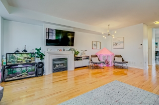 13 Empress of Australia Ln, Markham, ON L6C 0P3, Canada, ,  