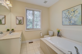 1432 Sandhurst Crescent, Pickering, ON L1V 6Y8, Canada, ,  
