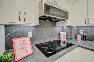 Unit 404-21 Hillcrest Ave, Toronto, ON M2N 7K2, Canada, ,  