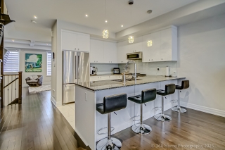 Unit 7-2 Church St, Maple, ON L6A 5A8, Canada, ,  
