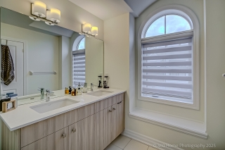 Unit 7-2 Church St, Maple, ON L6A 5A8, Canada, ,  