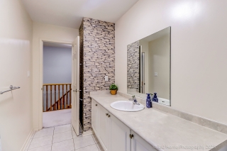 652 Lott Crescent, Milton, ON L9T 7P7, Canada, ,  