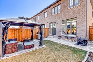 24 Coho Dr, Whitby, ON L1P 0K6, Canada, ,  