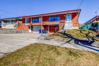 57 Ardwick Blvd, North York, ON M9M 1V9, Canada, ,  