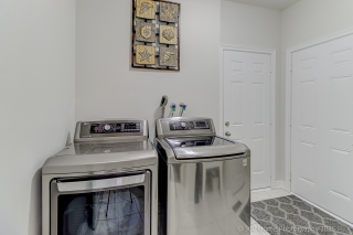 10 Divinity Cir, Brampton, ON L7A 3Y4, Canada, ,  