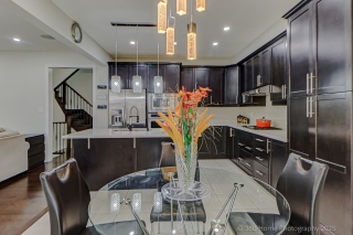 10 Divinity Cir, Brampton, ON L7A 3Y4, Canada, ,  