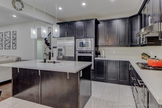10 Divinity Cir, Brampton, ON L7A 3Y4, Canada, ,  
