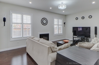 10 Divinity Cir, Brampton, ON L7A 3Y4, Canada, ,  