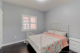 10 Divinity Cir, Brampton, ON L7A 3Y4, Canada, ,  