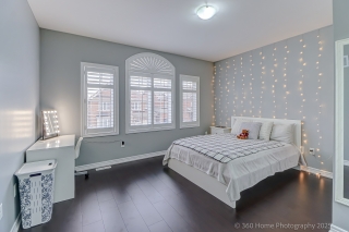 10 Divinity Cir, Brampton, ON L7A 3Y4, Canada, ,  