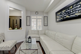 10 Divinity Cir, Brampton, ON L7A 3Y4, Canada, ,  
