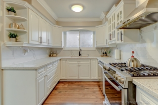 109 Thickson Rd S, Whitby, ON L1N 2C7, Canada, ,  