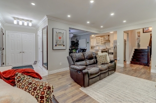 109 Thickson Rd S, Whitby, ON L1N 2C7, Canada, ,  