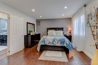 109 Thickson Rd S, Whitby, ON L1N 2C7, Canada, ,  