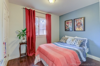 109 Thickson Rd S, Whitby, ON L1N 2C7, Canada, ,  
