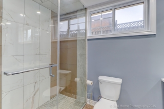 109 Thickson Rd S, Whitby, ON L1N 2C7, Canada, ,  
