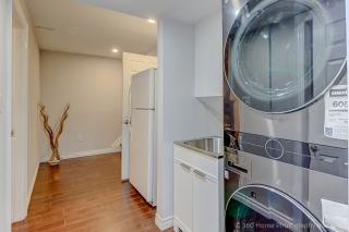 109 Thickson Rd S, Whitby, ON L1N 2C7, Canada, ,  