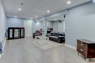 109 Thickson Rd S, Whitby, ON L1N 2C7, Canada, ,  