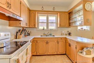 12 Summitcrest Dr, Etobicoke, ON M9P 1G8, Canada, ,  