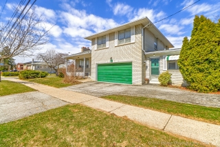 12 Summitcrest Dr, Etobicoke, ON M9P 1G8, Canada, ,  