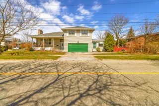 12 Summitcrest Dr, Etobicoke, ON M9P 1G8, Canada, ,  