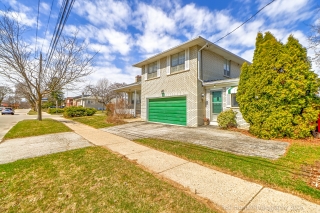 12 Summitcrest Dr, Etobicoke, ON M9P 1G8, Canada, ,  