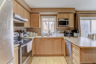 5 Fairhill Ave, Brampton, ON L7A 2A9, Canada, ,  