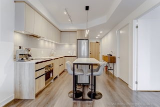 Unit 902-7950 Bathurst St, Vaughan, ON L4J 0L4, Canada, ,  