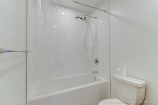 Unit 902-7950 Bathurst St, Vaughan, ON L4J 0L4, Canada, ,  