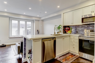 199 Equator Crescent, Maple, ON L6A 2Y2, Canada, ,  