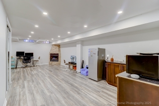 199 Equator Crescent, Maple, ON L6A 2Y2, Canada, ,  